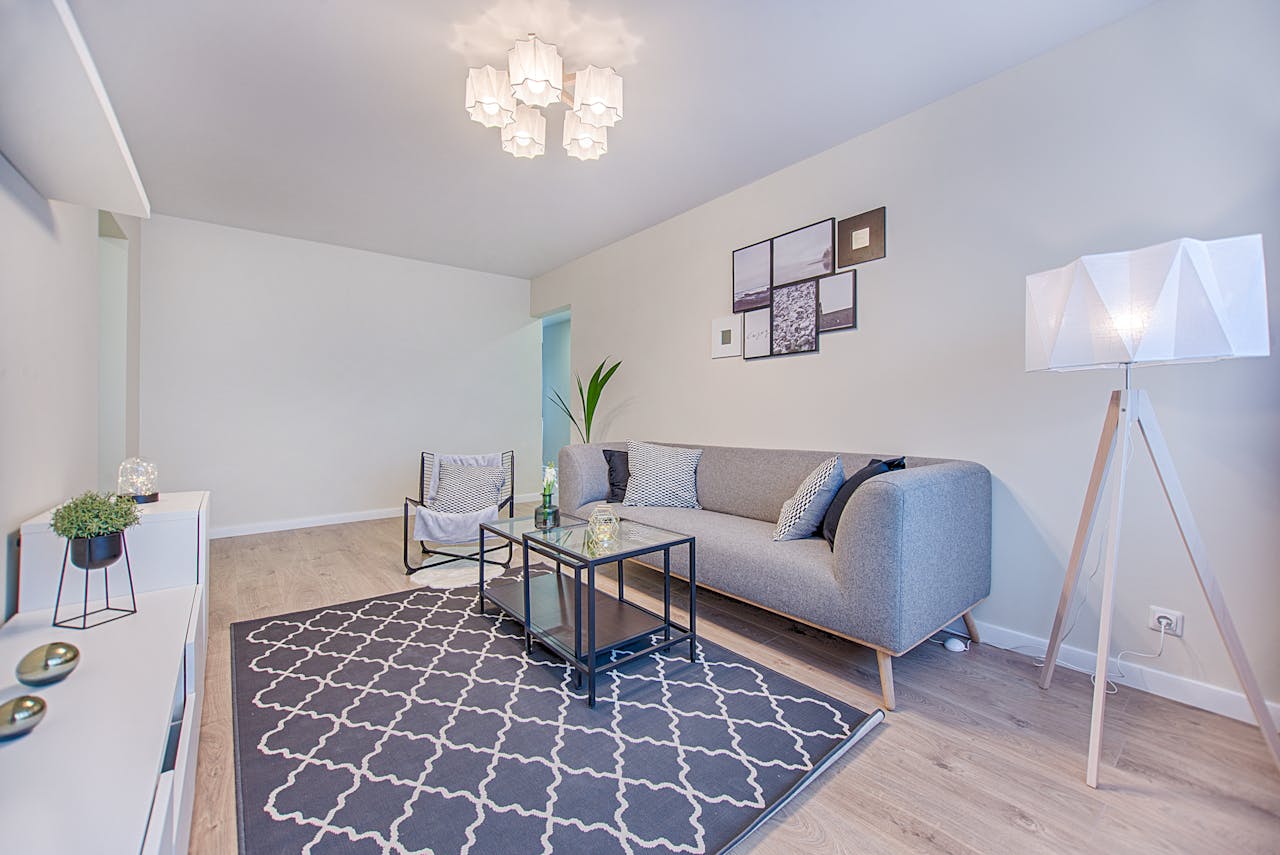 Hoe een open haard je interieur naar een hoger niveau tilt